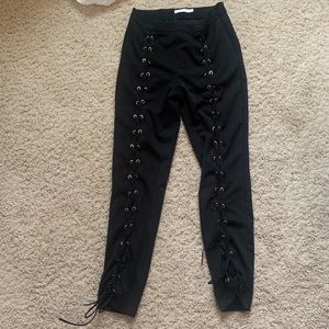Women’s Lace-Up Pant